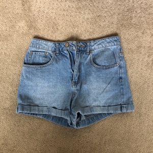 Cuffed denim shorts